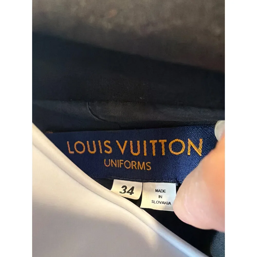 Louis Vuitton single breasted